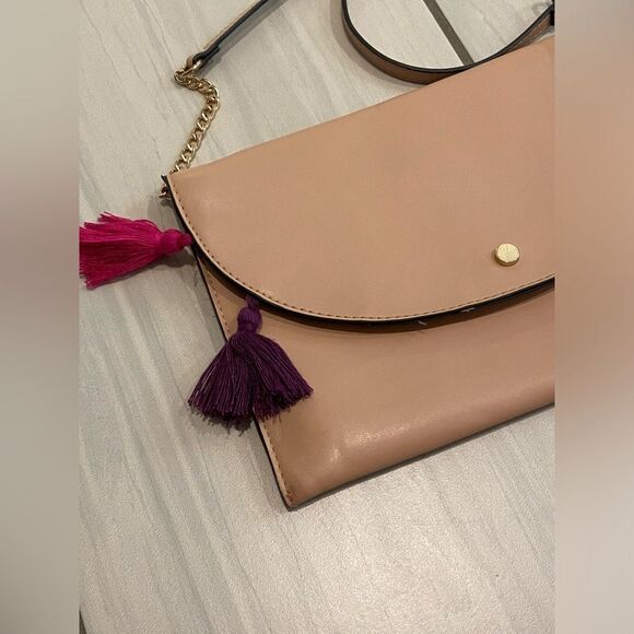 Pompom Purse - Picture 3 of 13